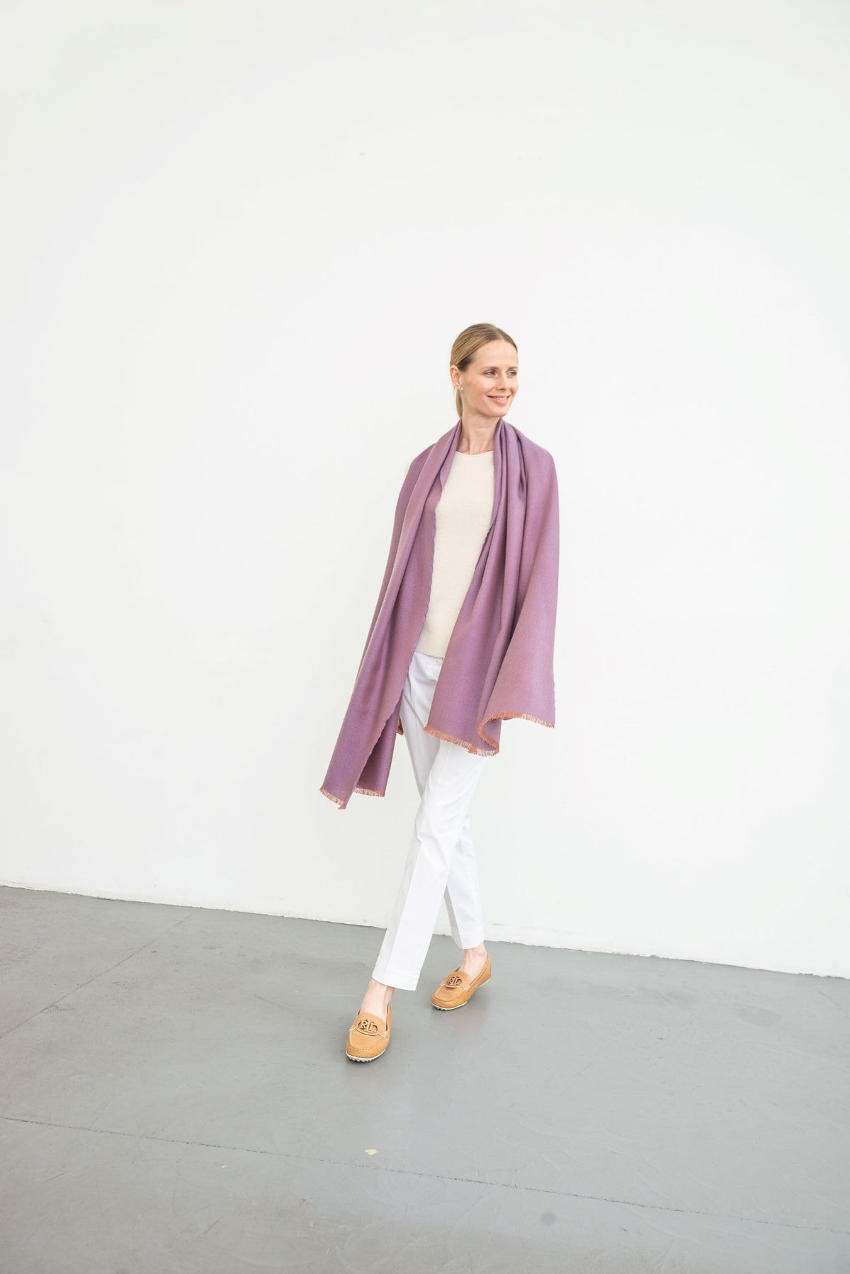 Italian Broad 70% Cashmere and 30% Silk Scarf Shawl Wrap Stole of Premium Quality Super Soft Made in Italy for Woman