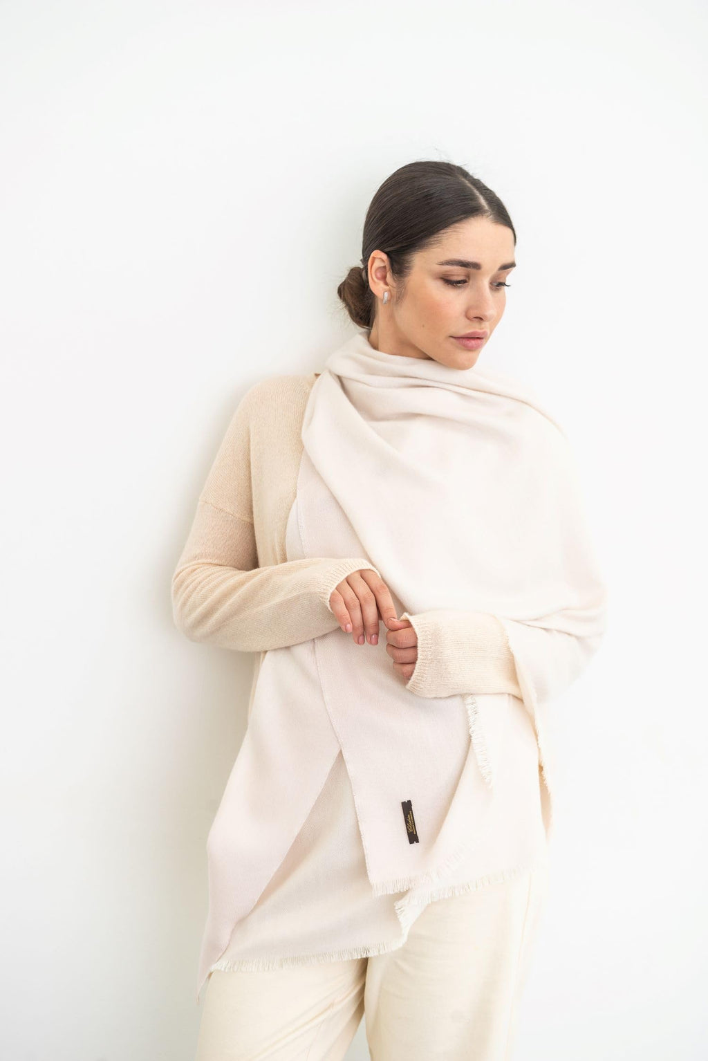 Italian Broad 70% Cashmere and 30% Silk Scarf Shawl Wrap Stole of Premium Quality Super Soft Made in Italy for Woman