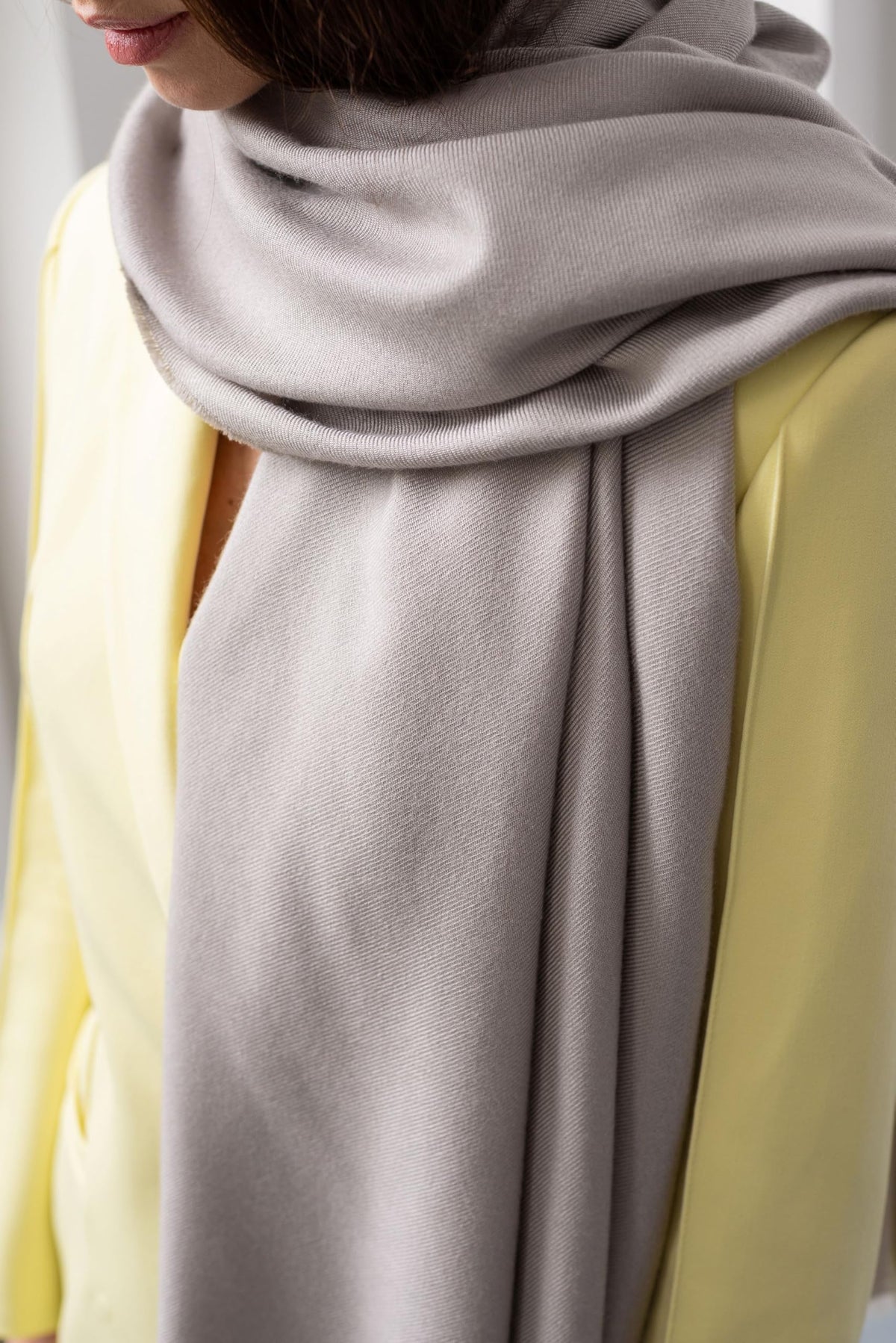 Italian Broad 70% Cashmere and 30% Silk Scarf Shawl Wrap Stole of Premium Quality Super Soft Made in Italy for Woman