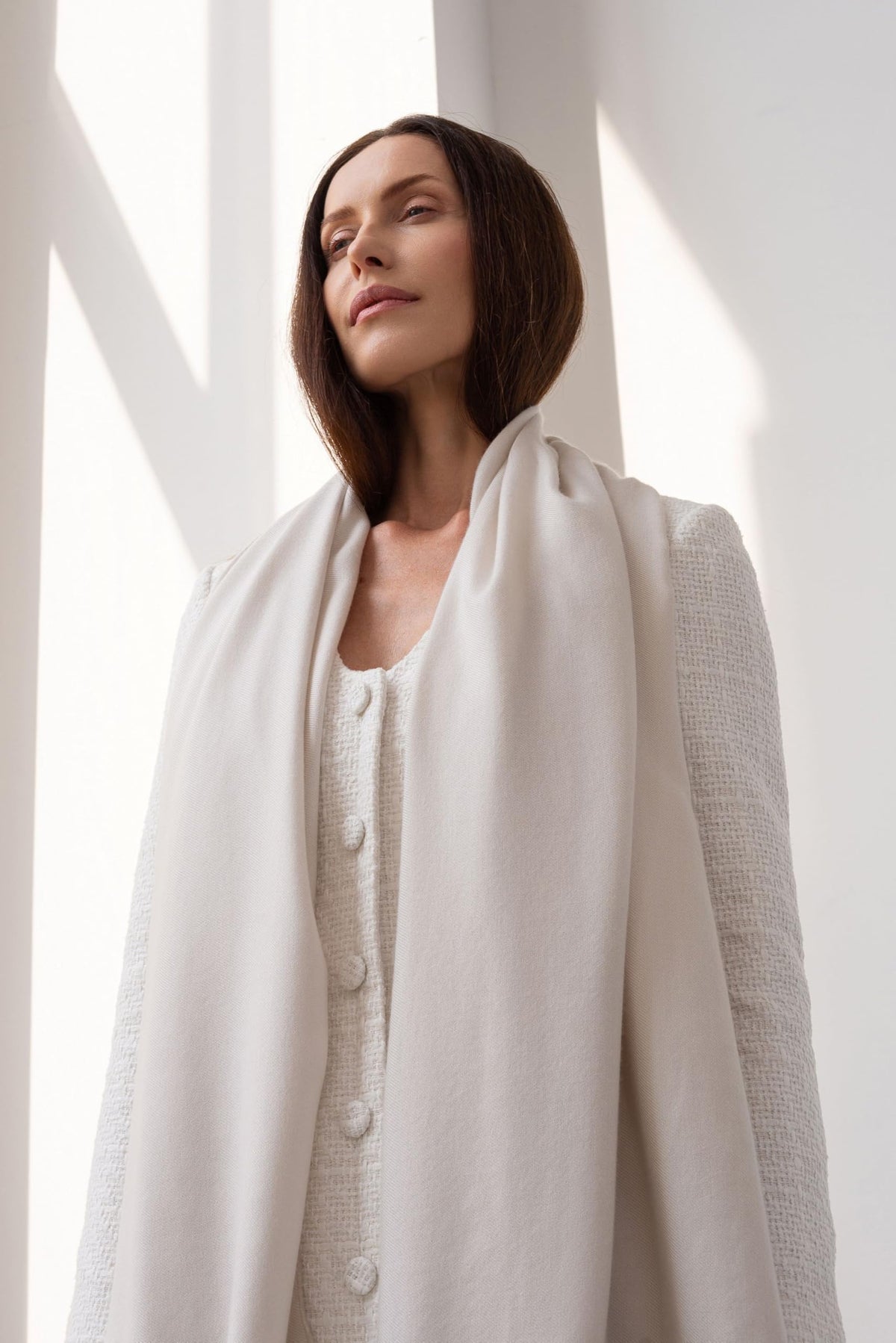 Italian Broad 70% Cashmere and 30% Silk Scarf Shawl Wrap Stole of Premium Quality Super Soft Made in Italy for Woman