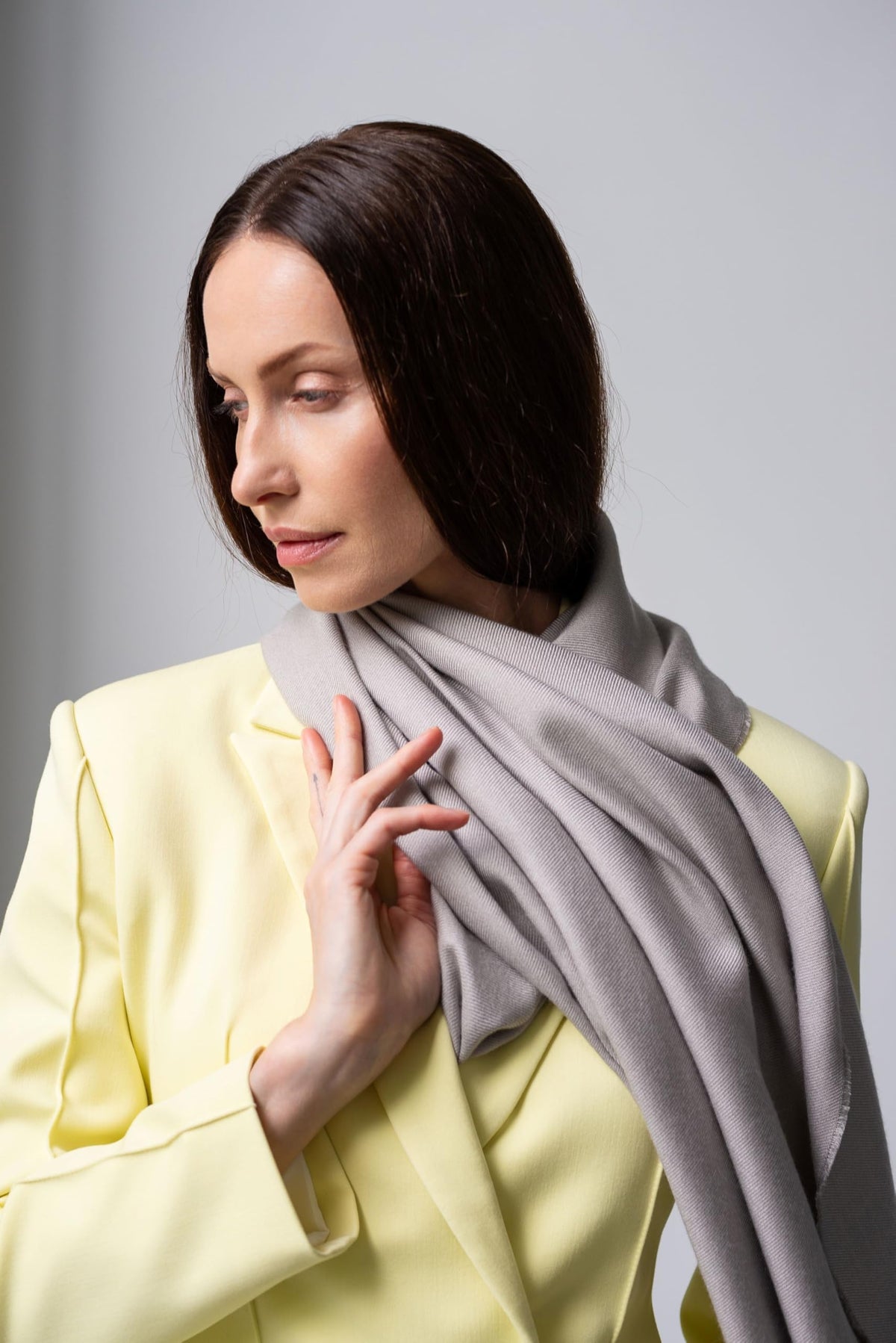 Italian Broad 70% Cashmere and 30% Silk Scarf Shawl Wrap Stole of Premium Quality Super Soft Made in Italy for Woman