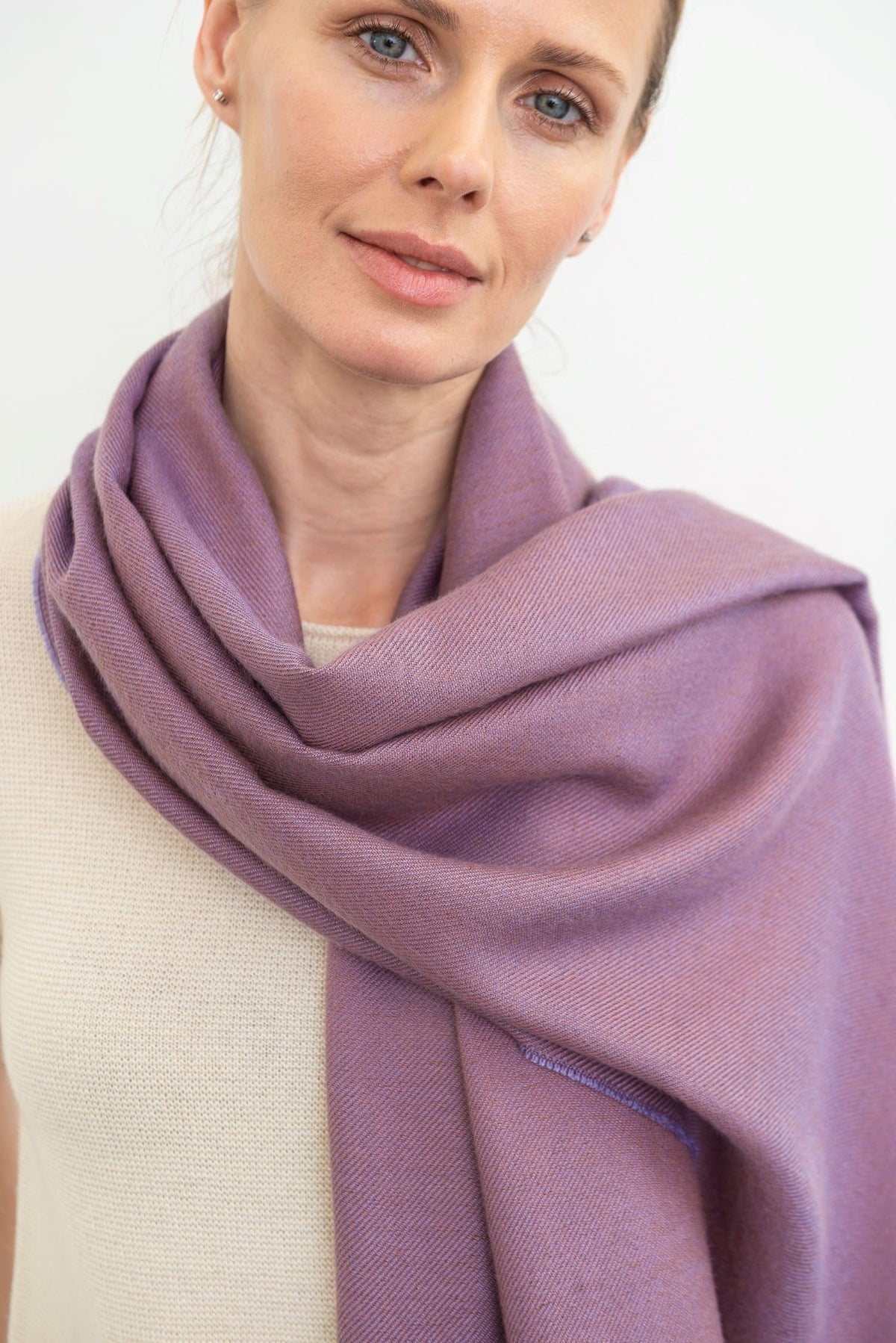 Italian Broad 70% Cashmere and 30% Silk Scarf Shawl Wrap Stole of Premium Quality Super Soft Made in Italy for Woman